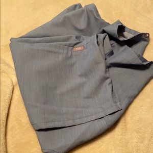 GUC Med figs casma top in color heathered indigo